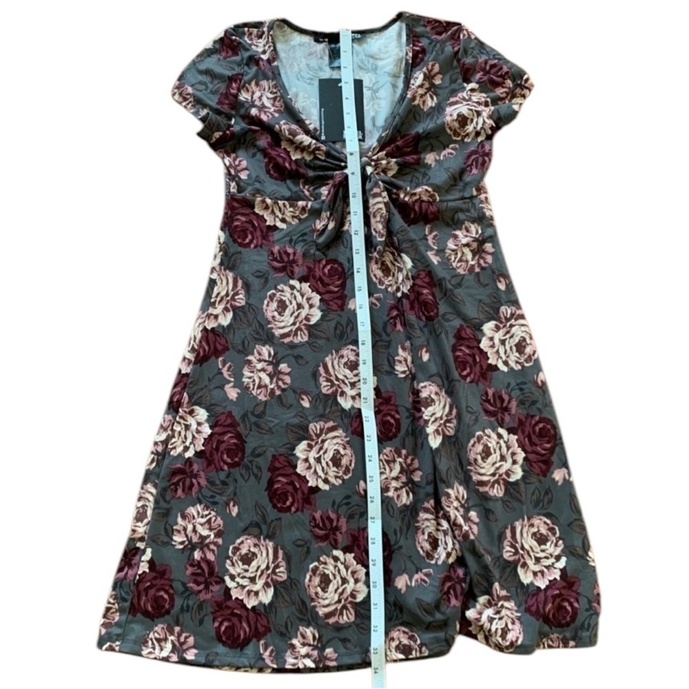 REBEL SUGAR Medium Floral Gray Burgundy short sleeve dress - Picture 13 of 16